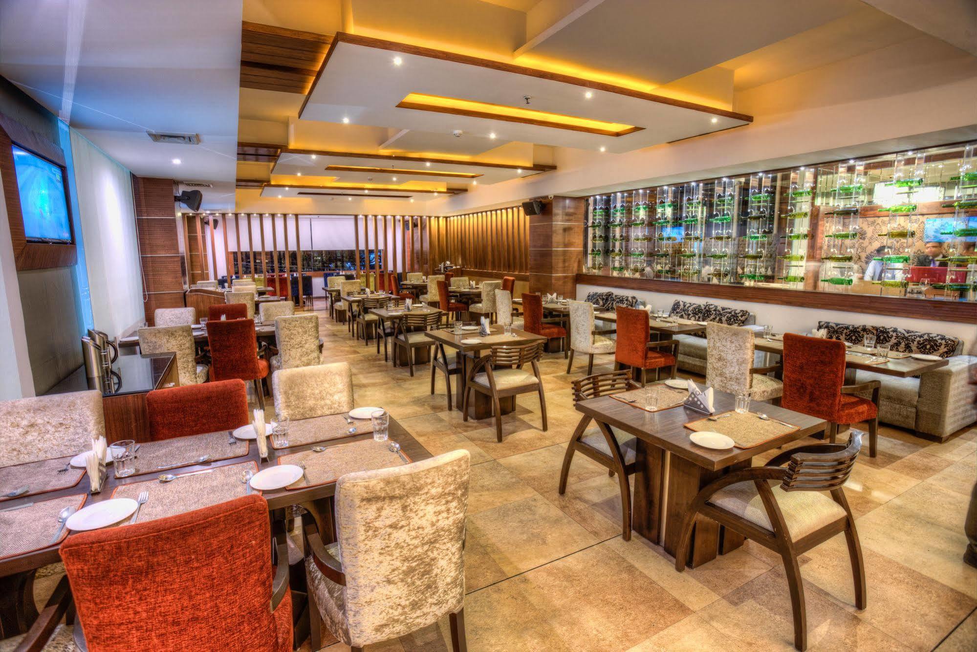 Mercure Chandigarh Tribune Chowk Exterior photo