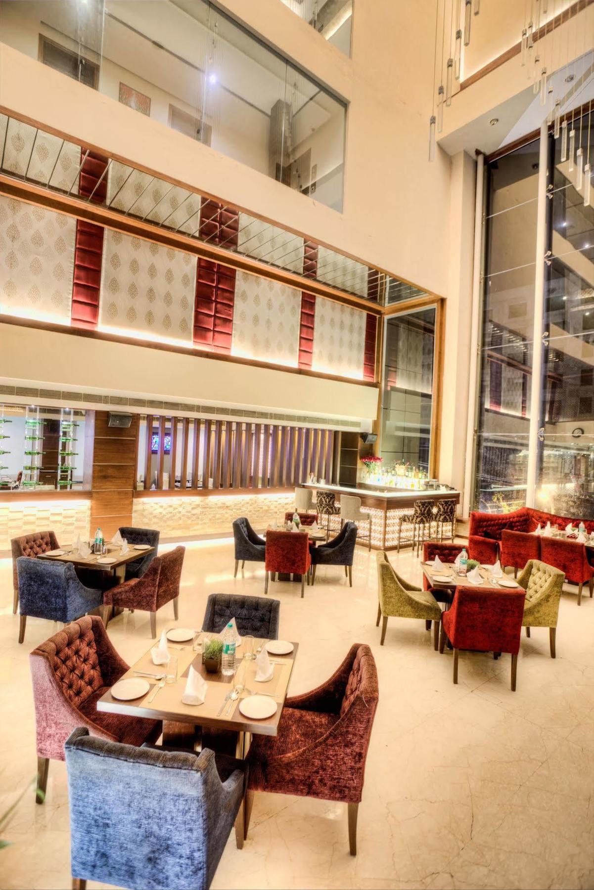 Mercure Chandigarh Tribune Chowk Exterior photo